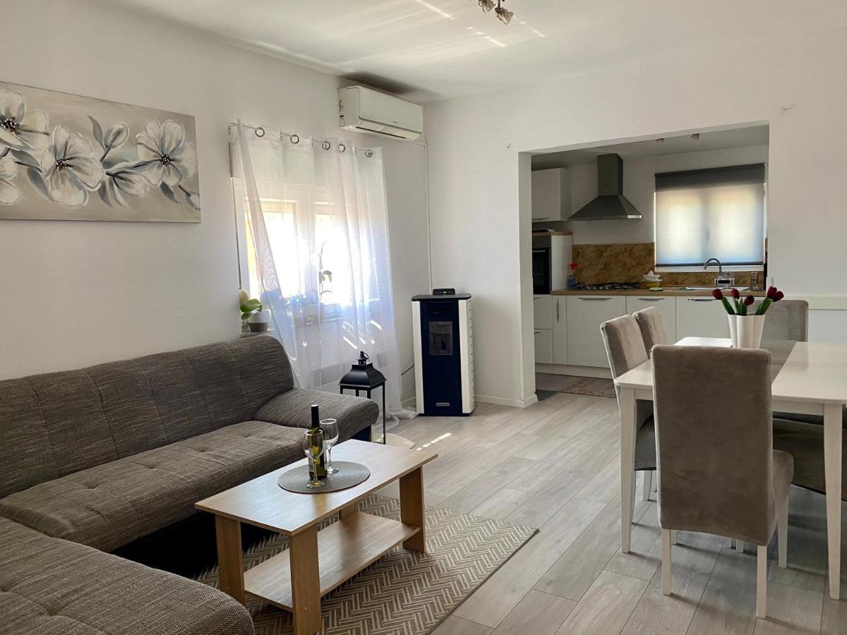 דירות זאדאר Apartman Ivica מראה חיצוני תמונה